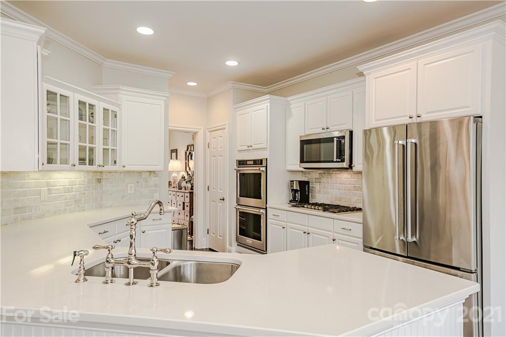 448 Olde Cotswold Court Charlotte NC 28211