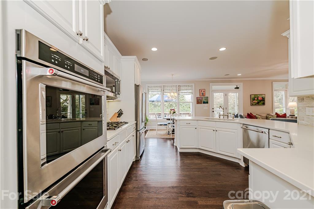 448 Olde Cotswold Court Charlotte NC 28211