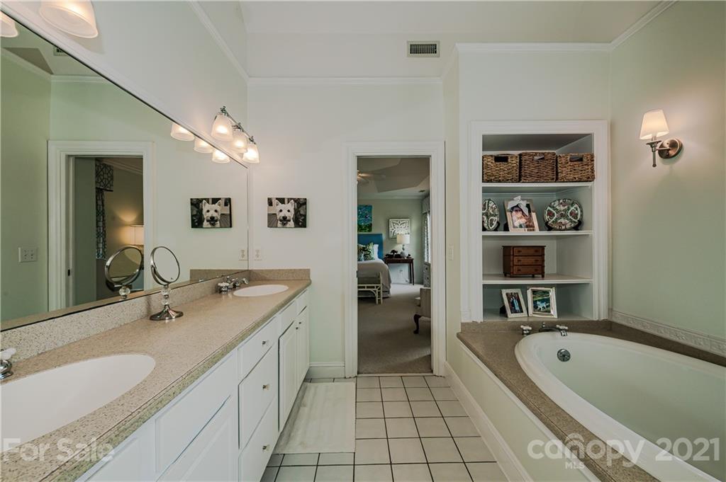 448 Olde Cotswold Court Charlotte NC 28211
