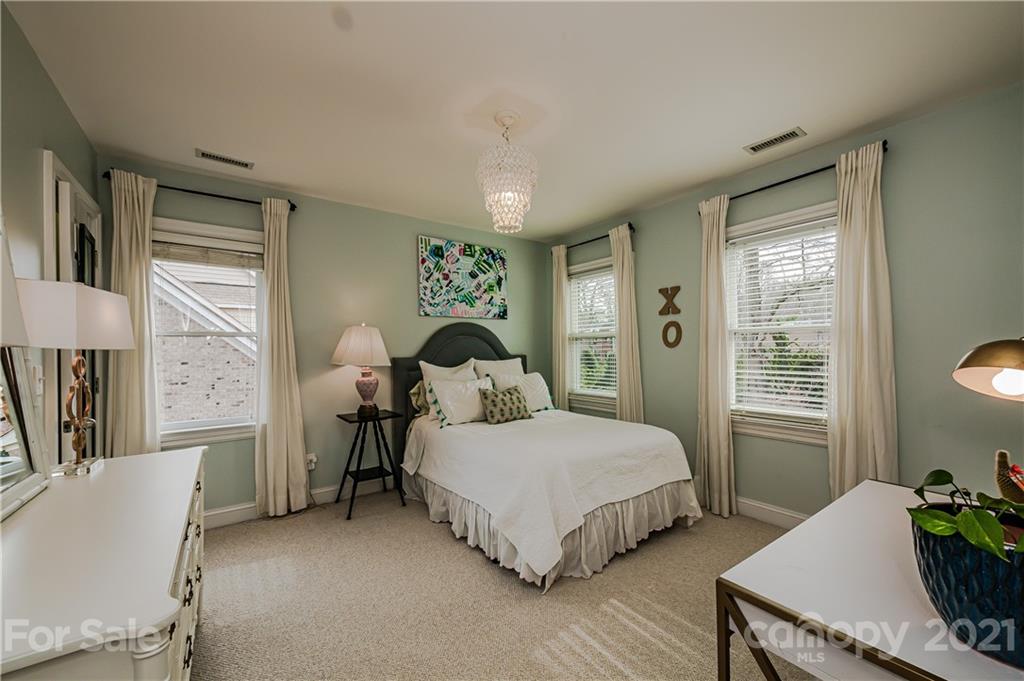 448 Olde Cotswold Court Charlotte NC 28211
