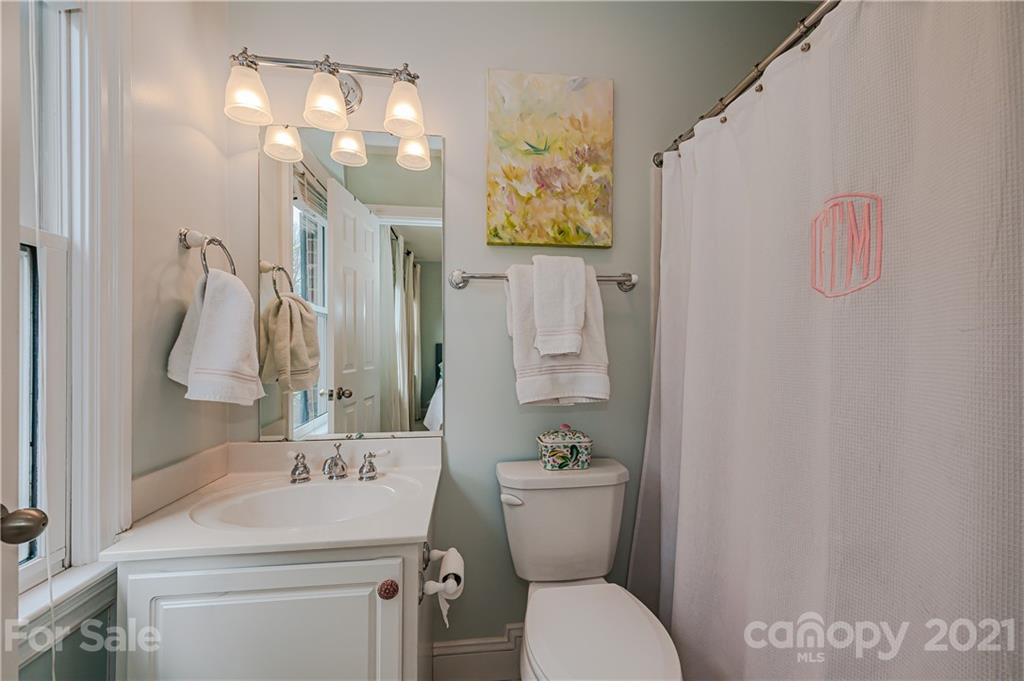448 Olde Cotswold Court Charlotte NC 28211