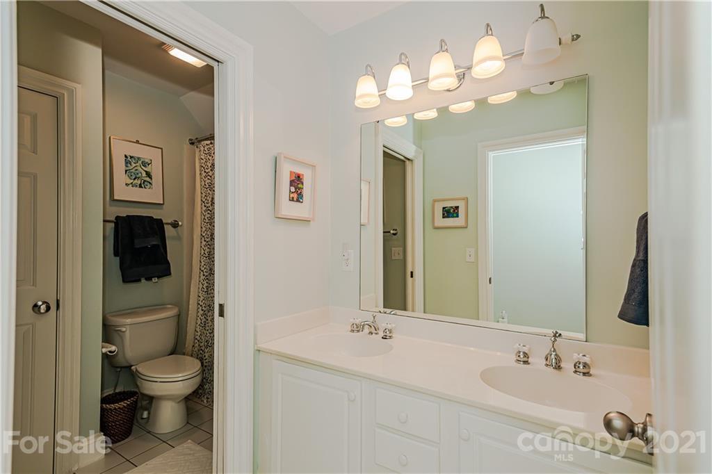 448 Olde Cotswold Court Charlotte NC 28211