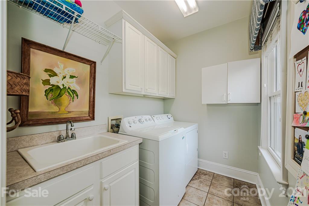 448 Olde Cotswold Court Charlotte NC 28211