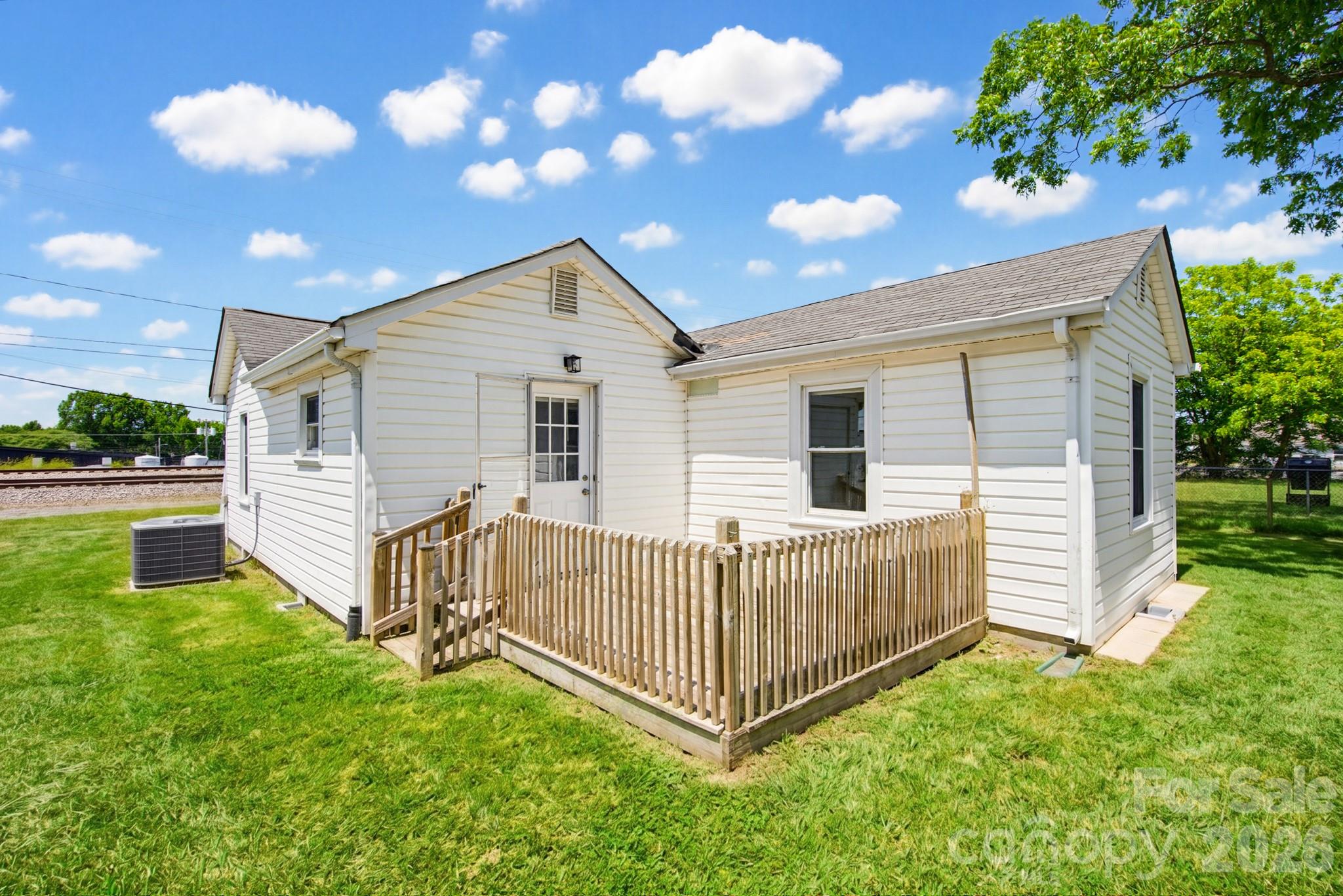 1627 Warren Avenue Gastonia NC 28054