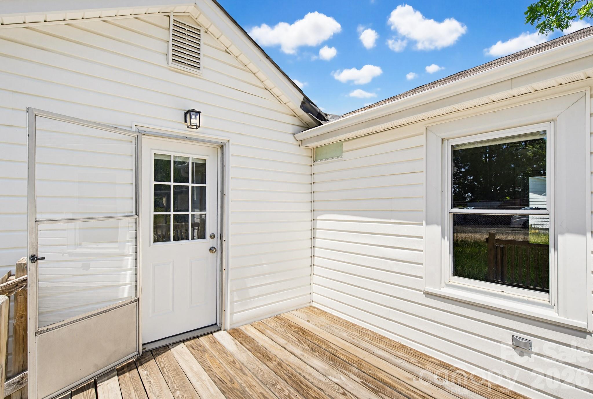 1627 Warren Avenue Gastonia NC 28054