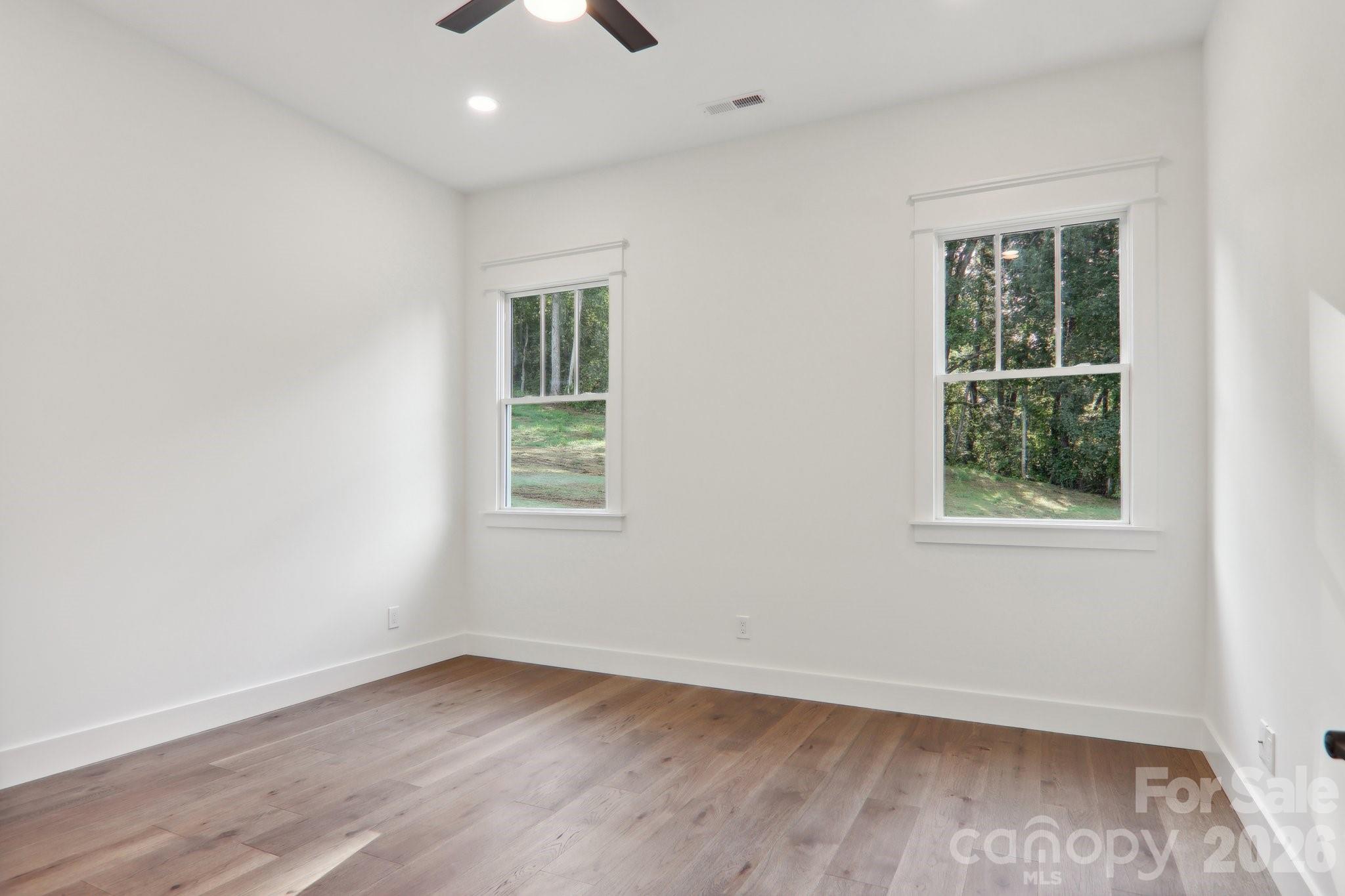 20 Maple Knoll Drive Hendersonville NC 28792