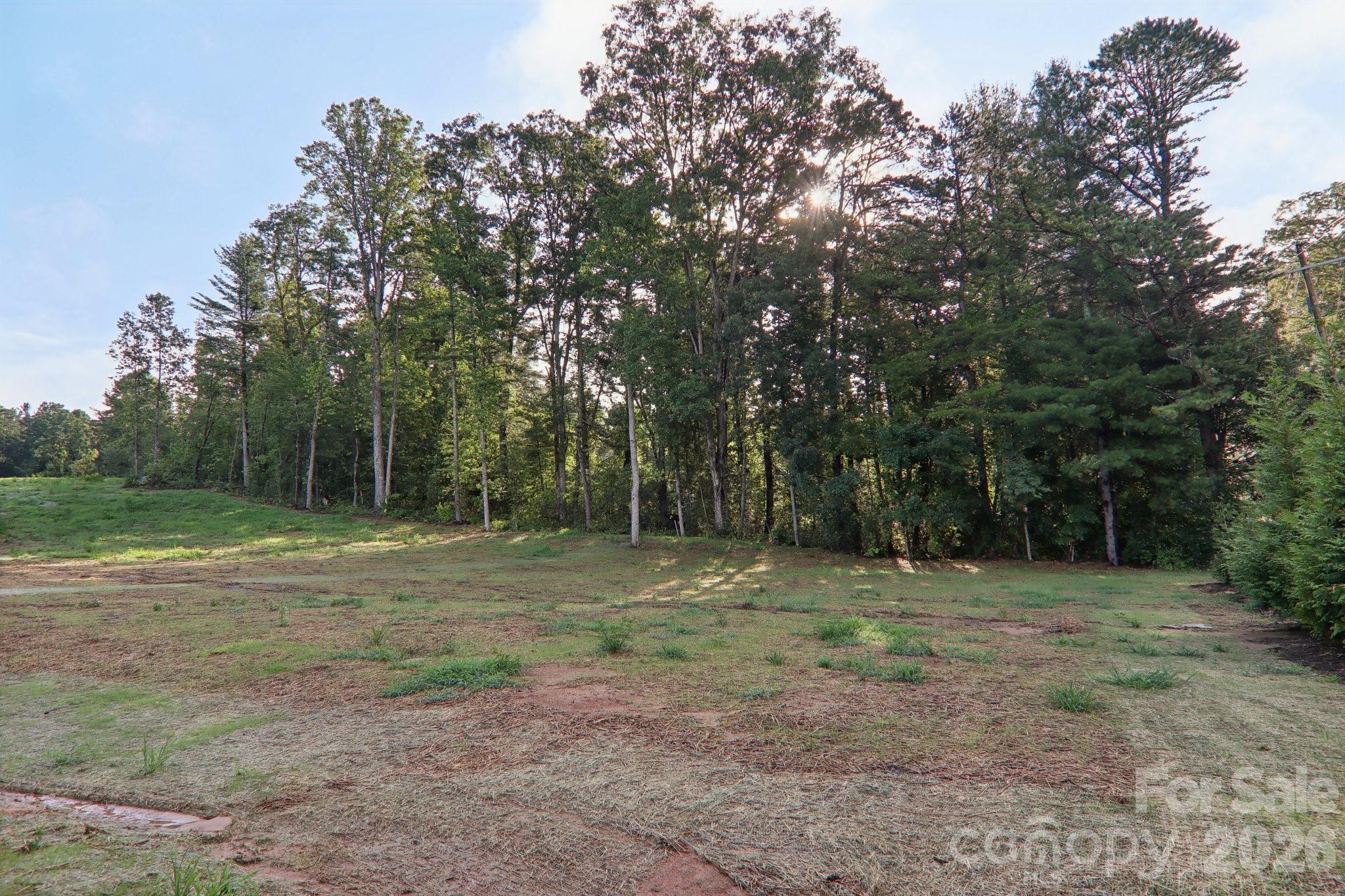 20 Maple Knoll Drive Hendersonville NC 28792