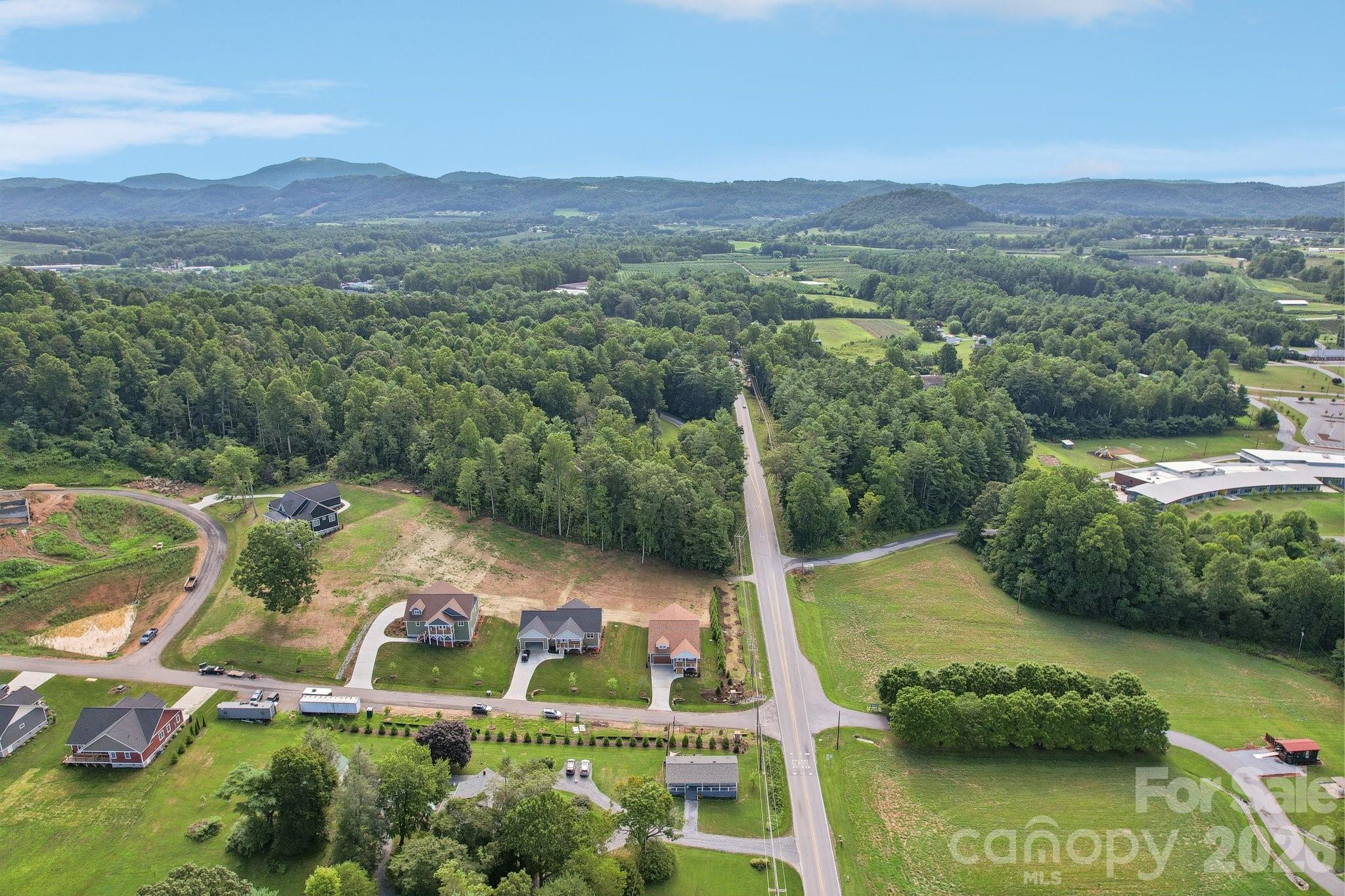 20 Maple Knoll Drive Hendersonville NC 28792
