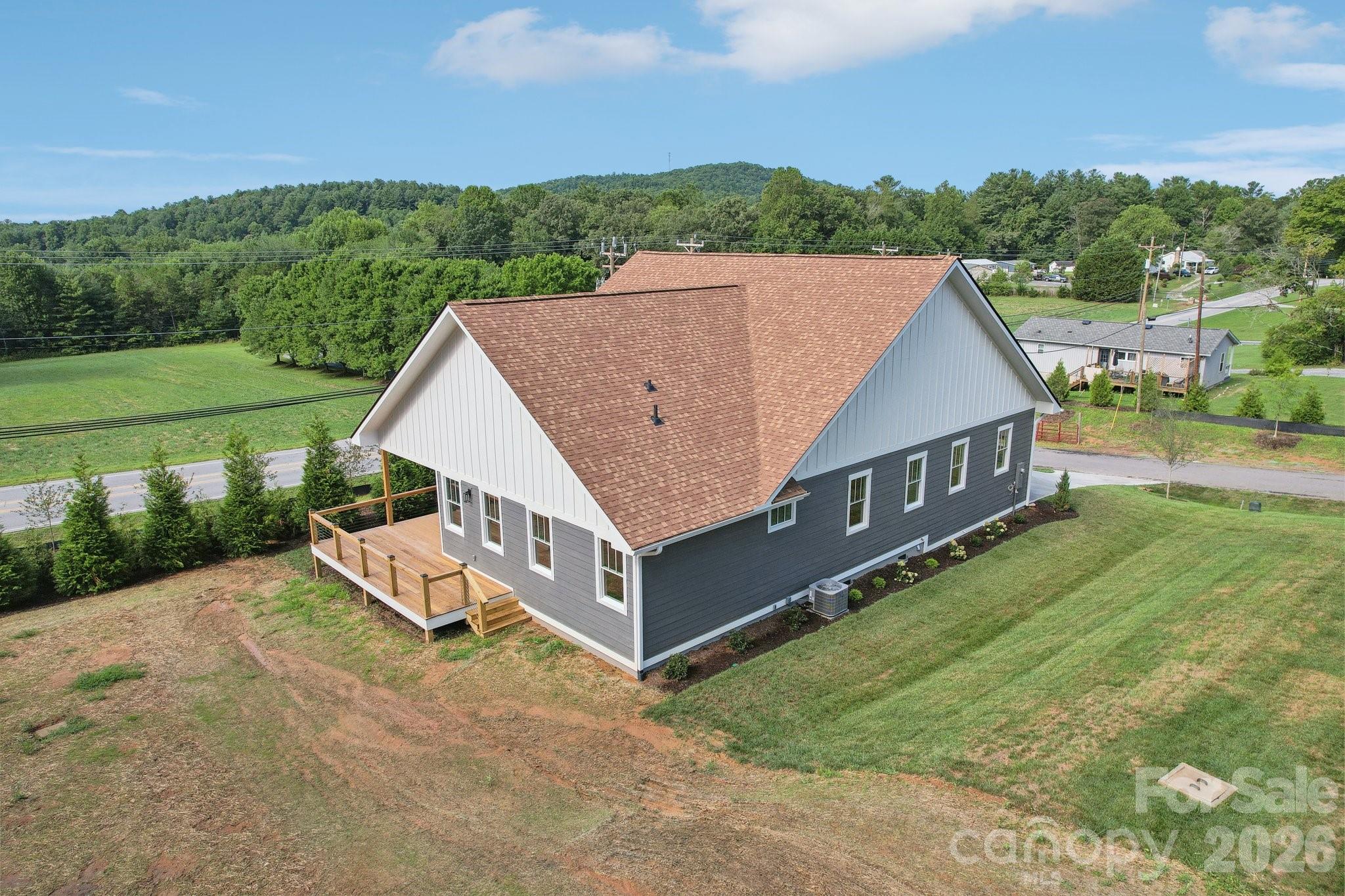 20 Maple Knoll Drive Hendersonville NC 28792