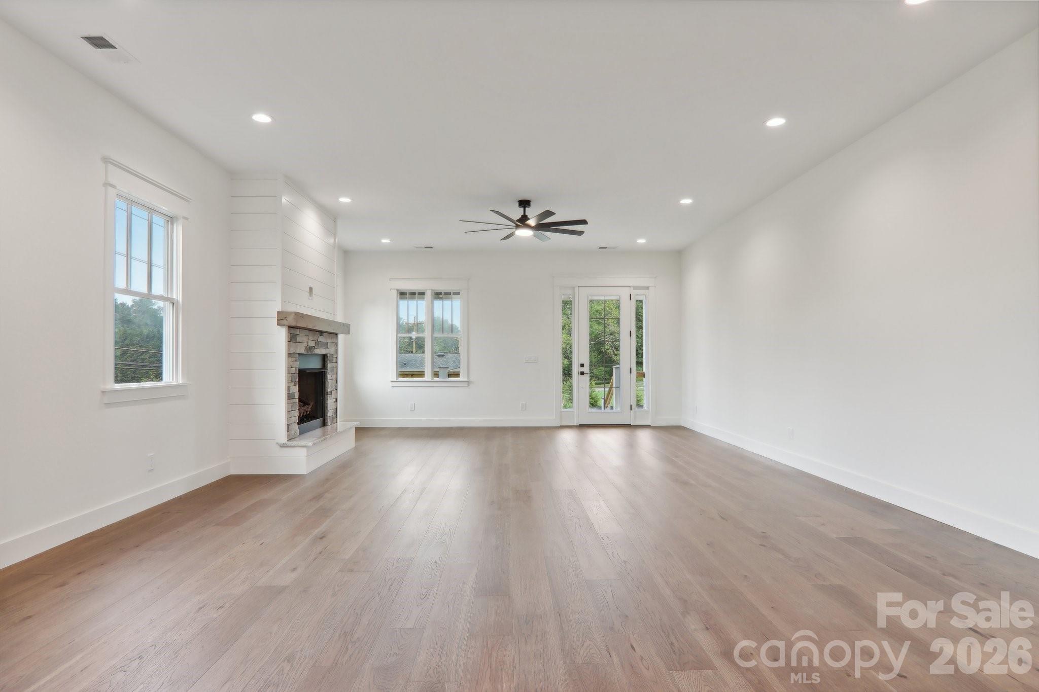 20 Maple Knoll Drive Hendersonville NC 28792