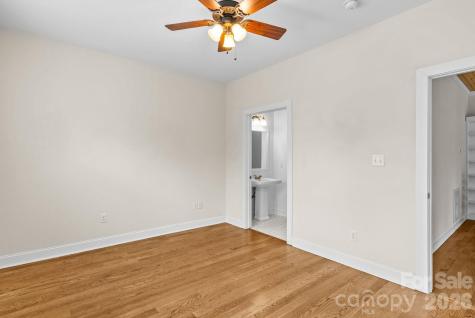 11 Myra Place Asheville NC 28806