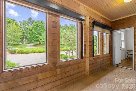 11 Myra Place Asheville NC 28806