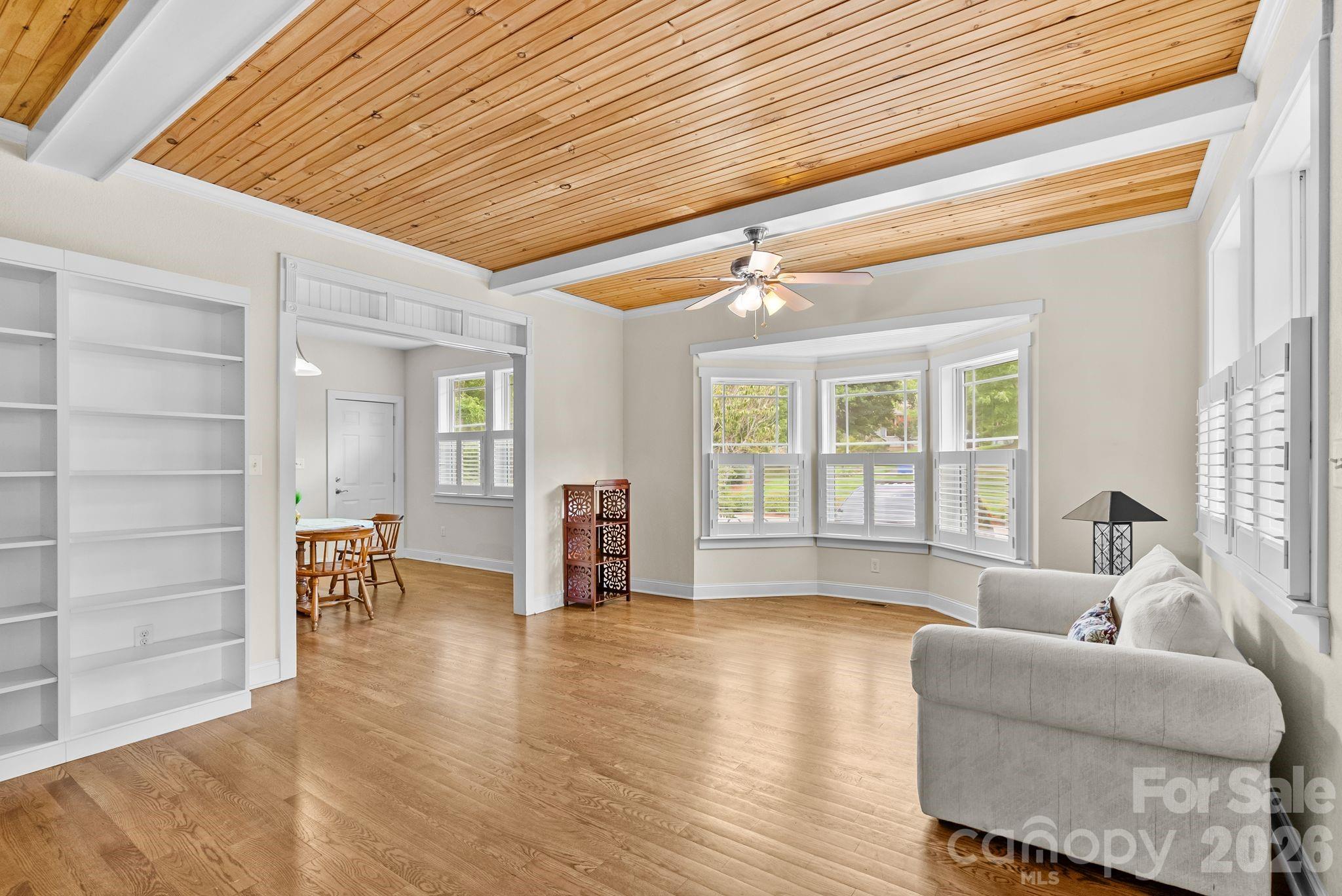 11 Myra Place Asheville NC 28806