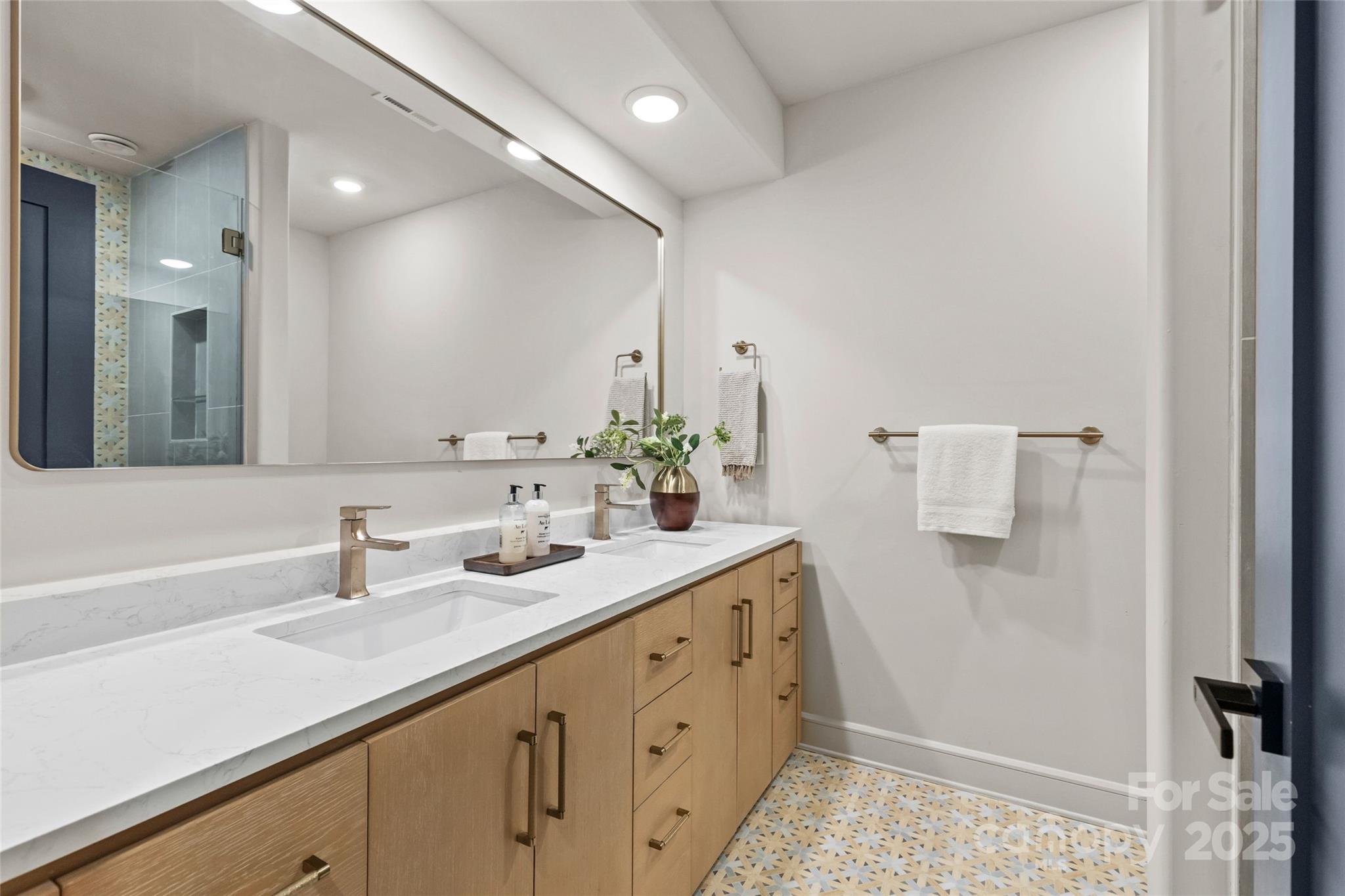 2525 Lumina Avenue Charlotte NC 28208