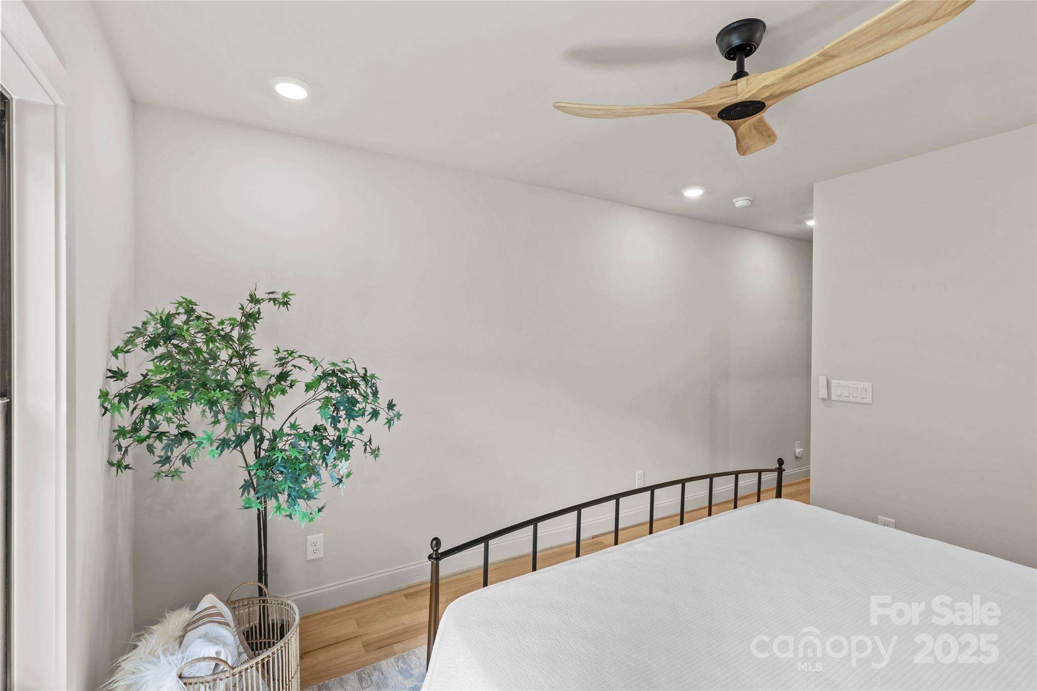 2525 Lumina Avenue Charlotte NC 28208