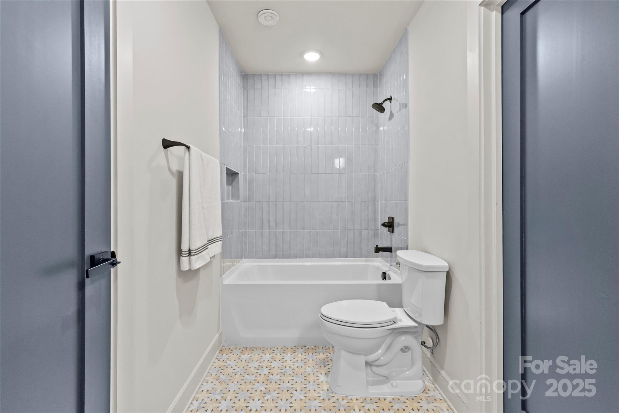 2525 Lumina Avenue Charlotte NC 28208