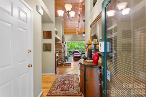 560 Toxaway Court Lake Toxaway NC 28747