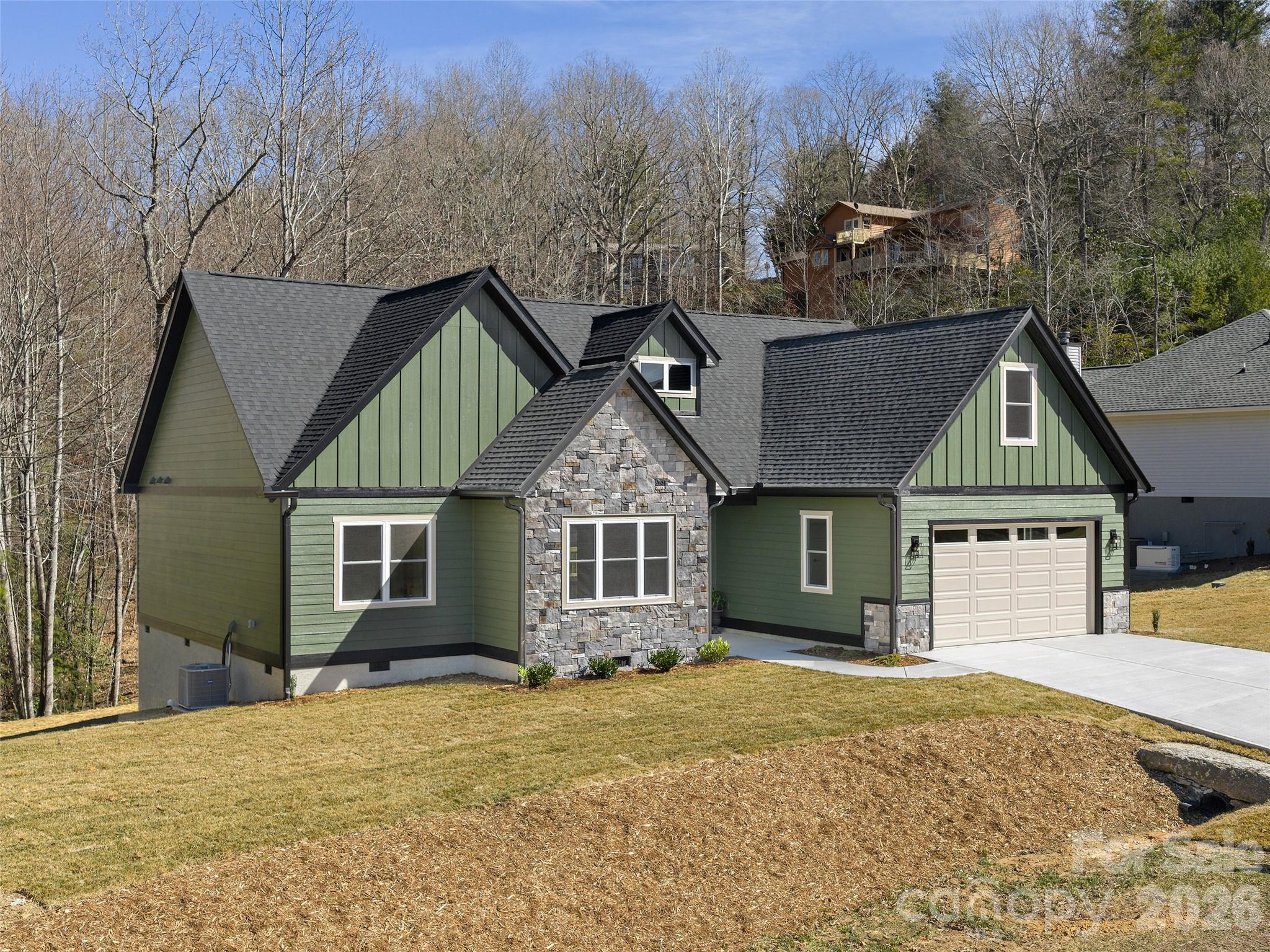 399 Crystal Heights Drive Hendersonville NC 28739
