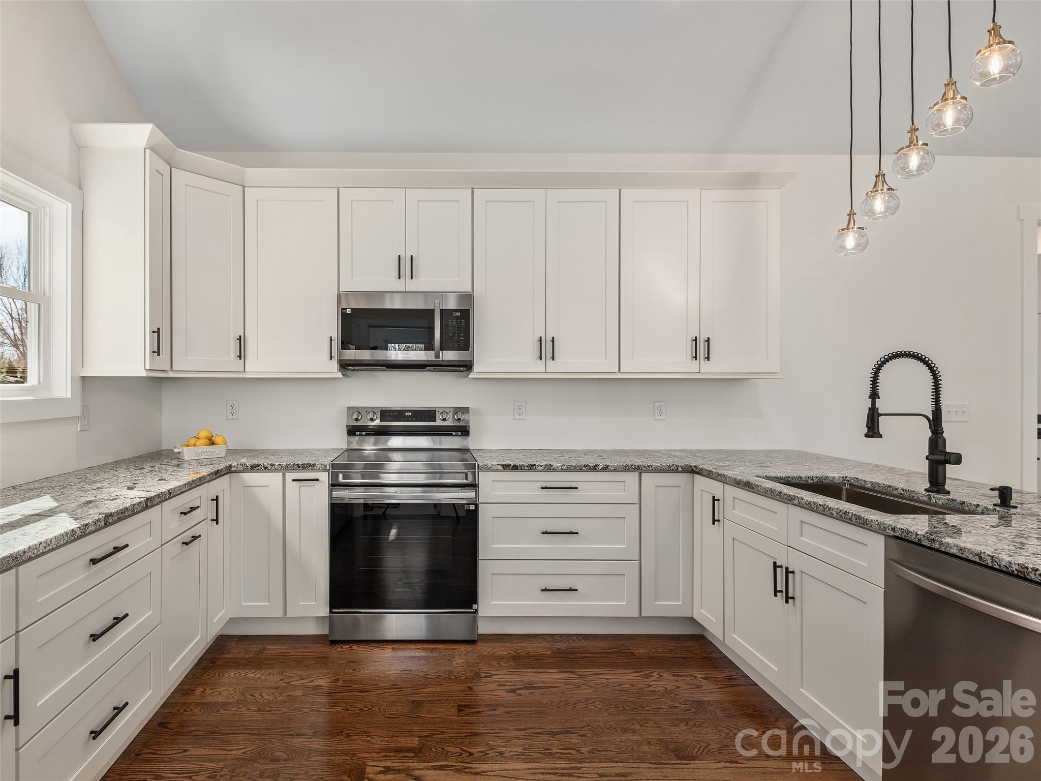 399 Crystal Heights Drive Hendersonville NC 28739