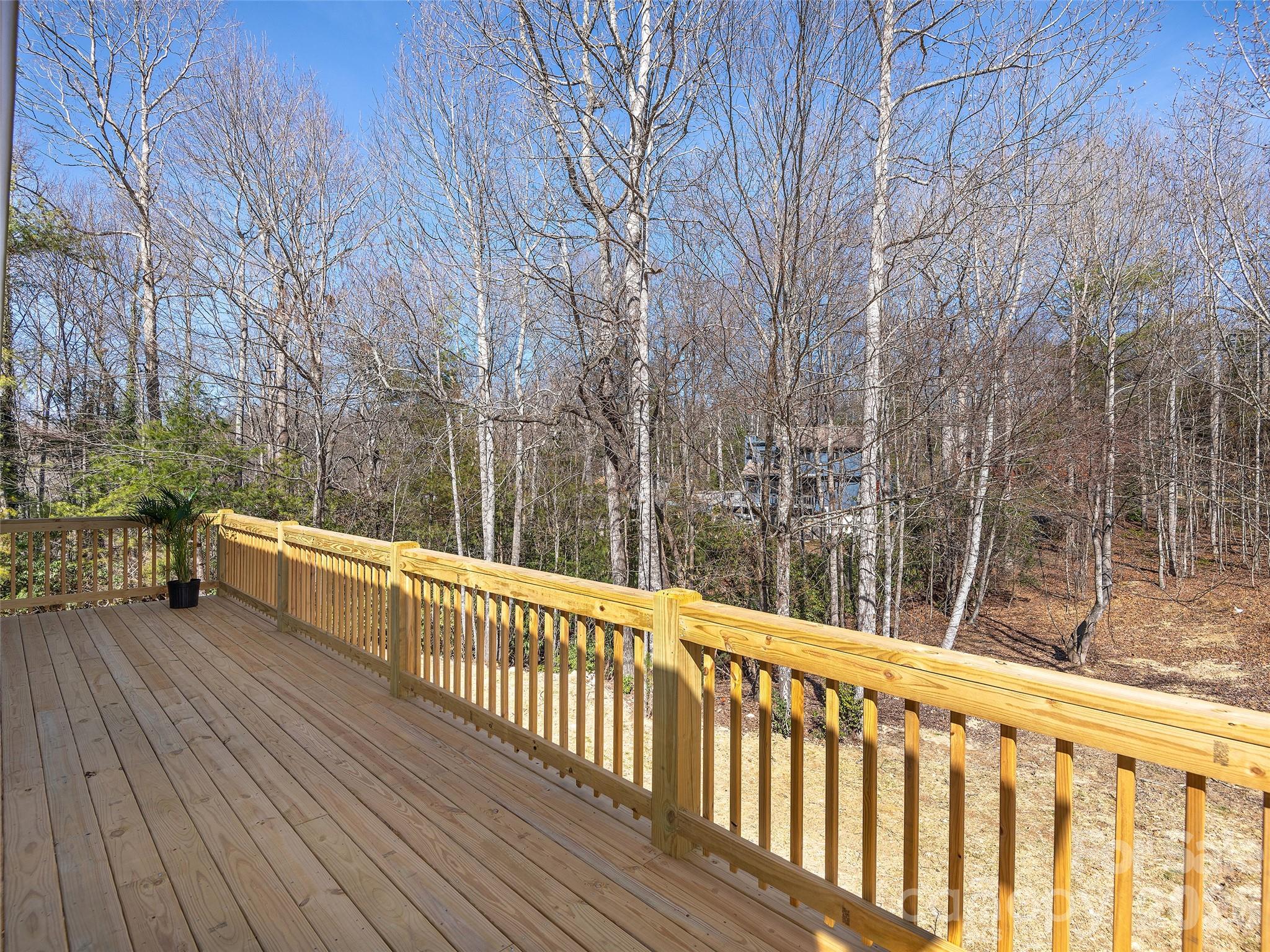 399 Crystal Heights Drive Hendersonville NC 28739
