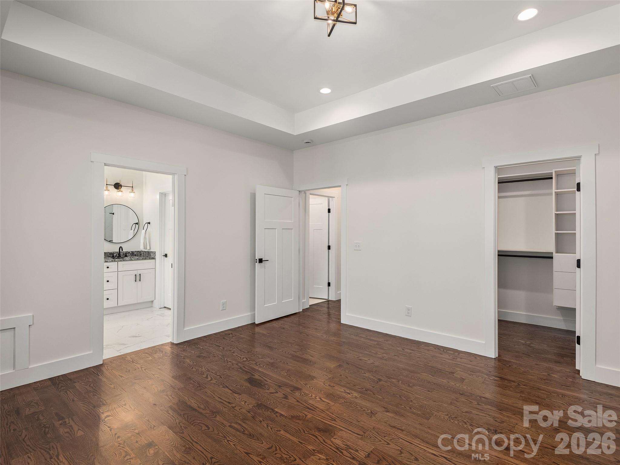 399 Crystal Heights Drive Hendersonville NC 28739