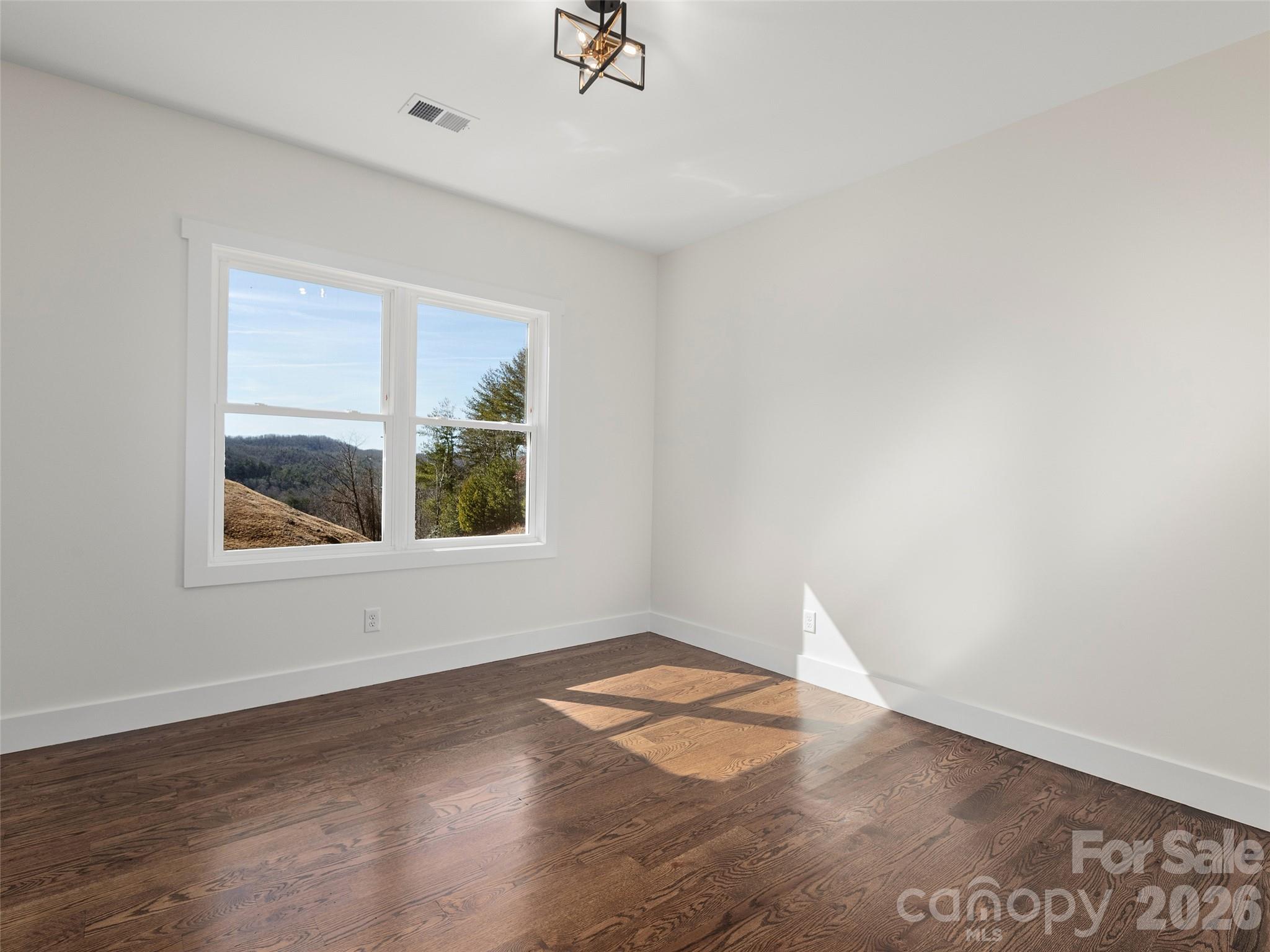 399 Crystal Heights Drive Hendersonville NC 28739