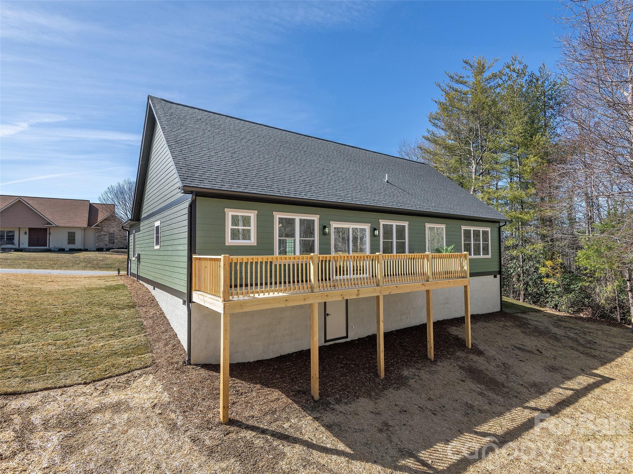 399 Crystal Heights Drive Hendersonville NC 28739