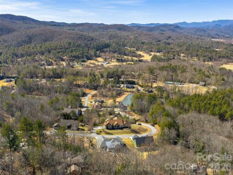 399 Crystal Heights Drive Hendersonville NC 28739