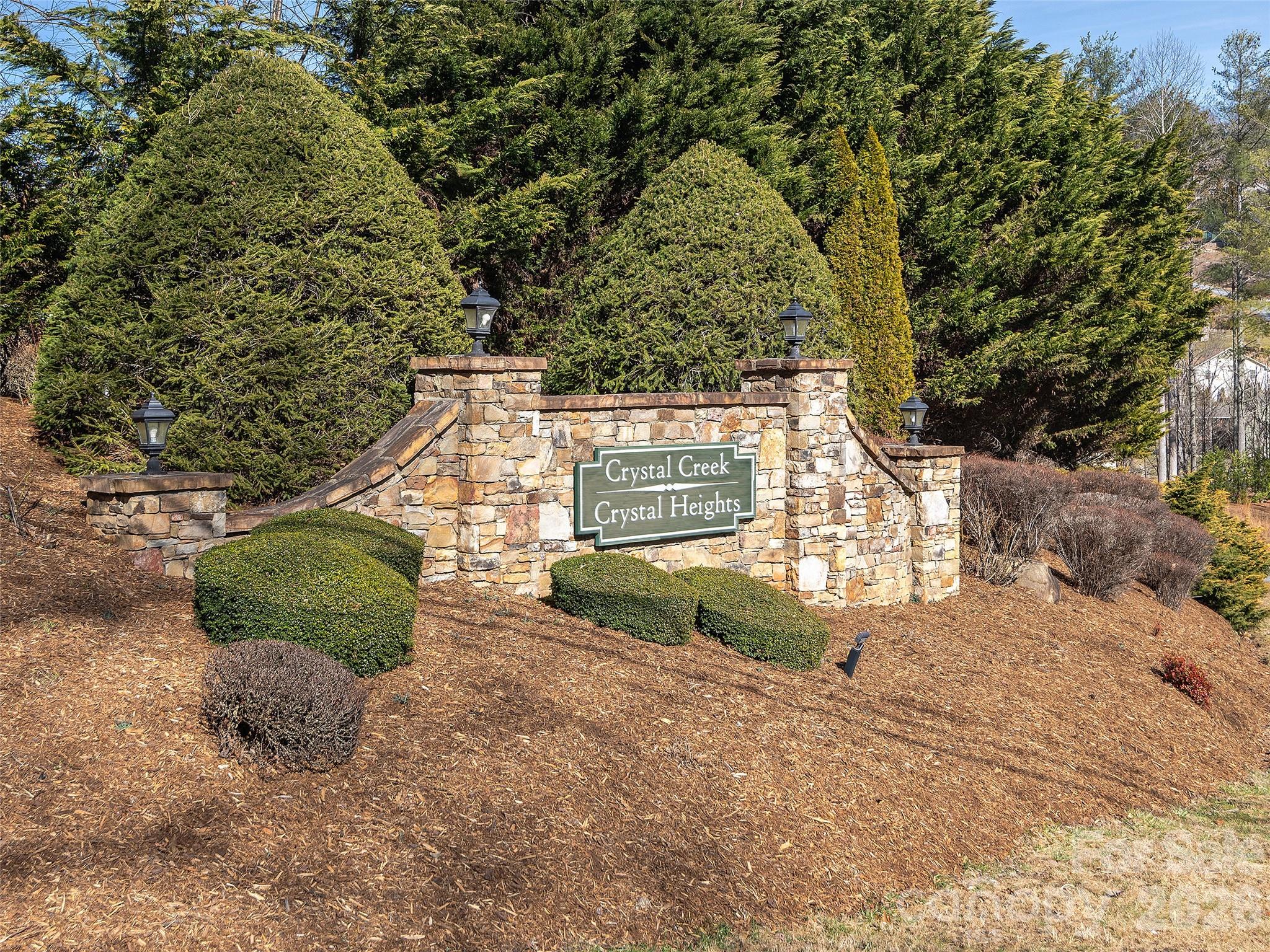 399 Crystal Heights Drive Hendersonville NC 28739