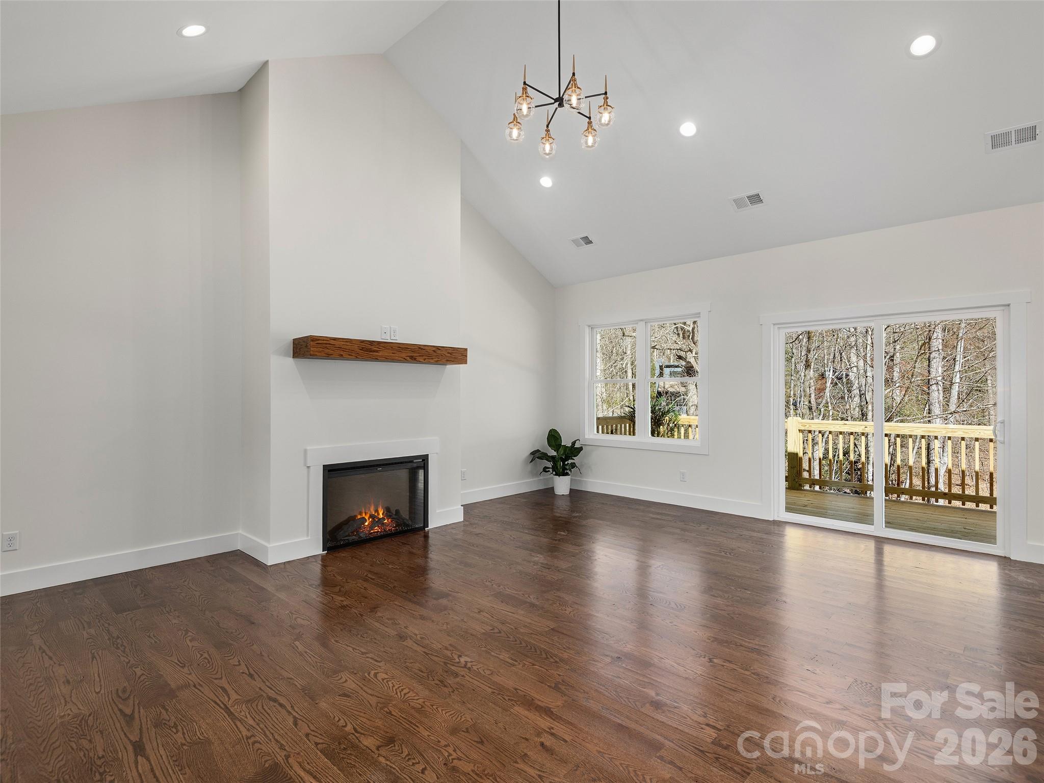 399 Crystal Heights Drive Hendersonville NC 28739