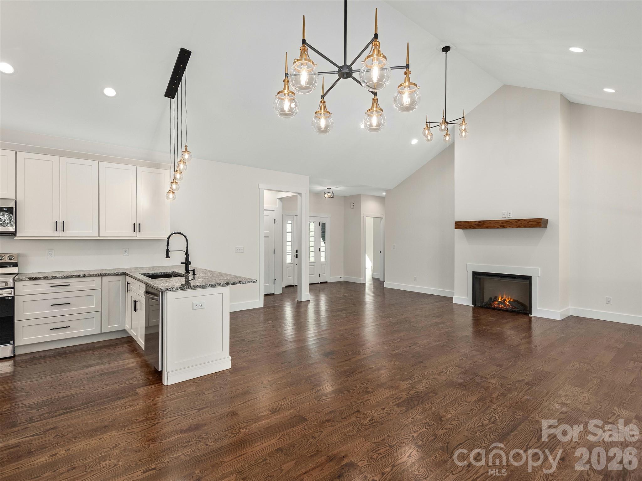 399 Crystal Heights Drive Hendersonville NC 28739