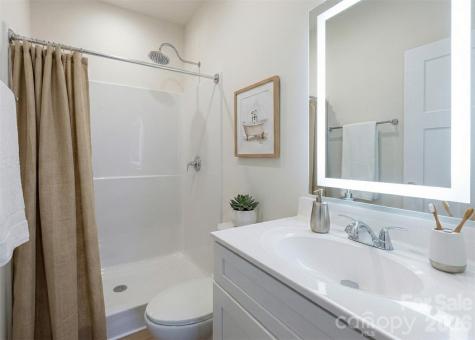 4 Wyndom Lane Asheville NC 28805