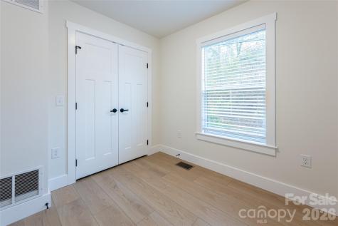 4 Wyndom Lane Asheville NC 28805