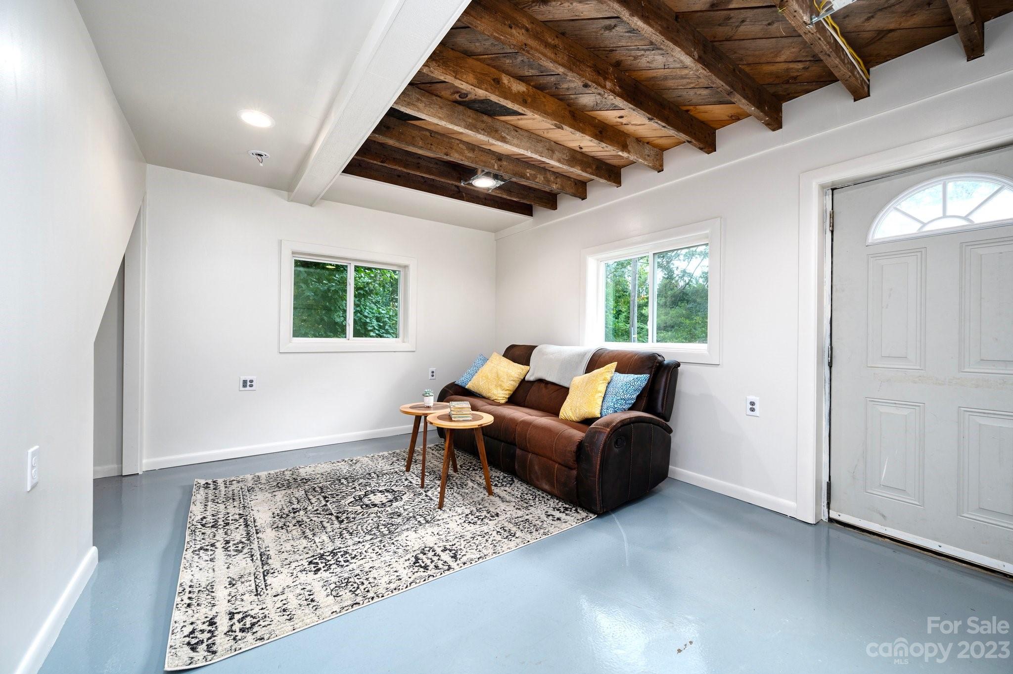 15 Merion Drive Asheville NC 28806
