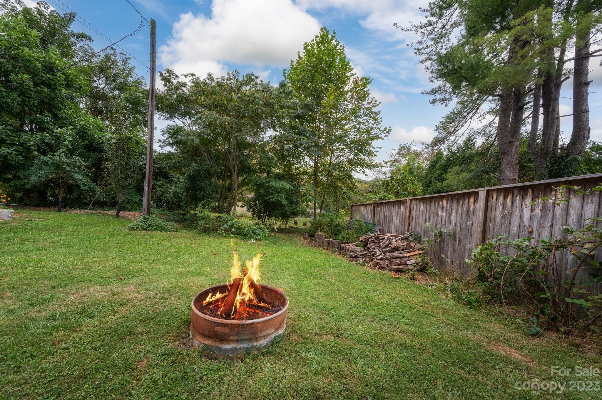 15 Merion Drive Asheville NC 28806