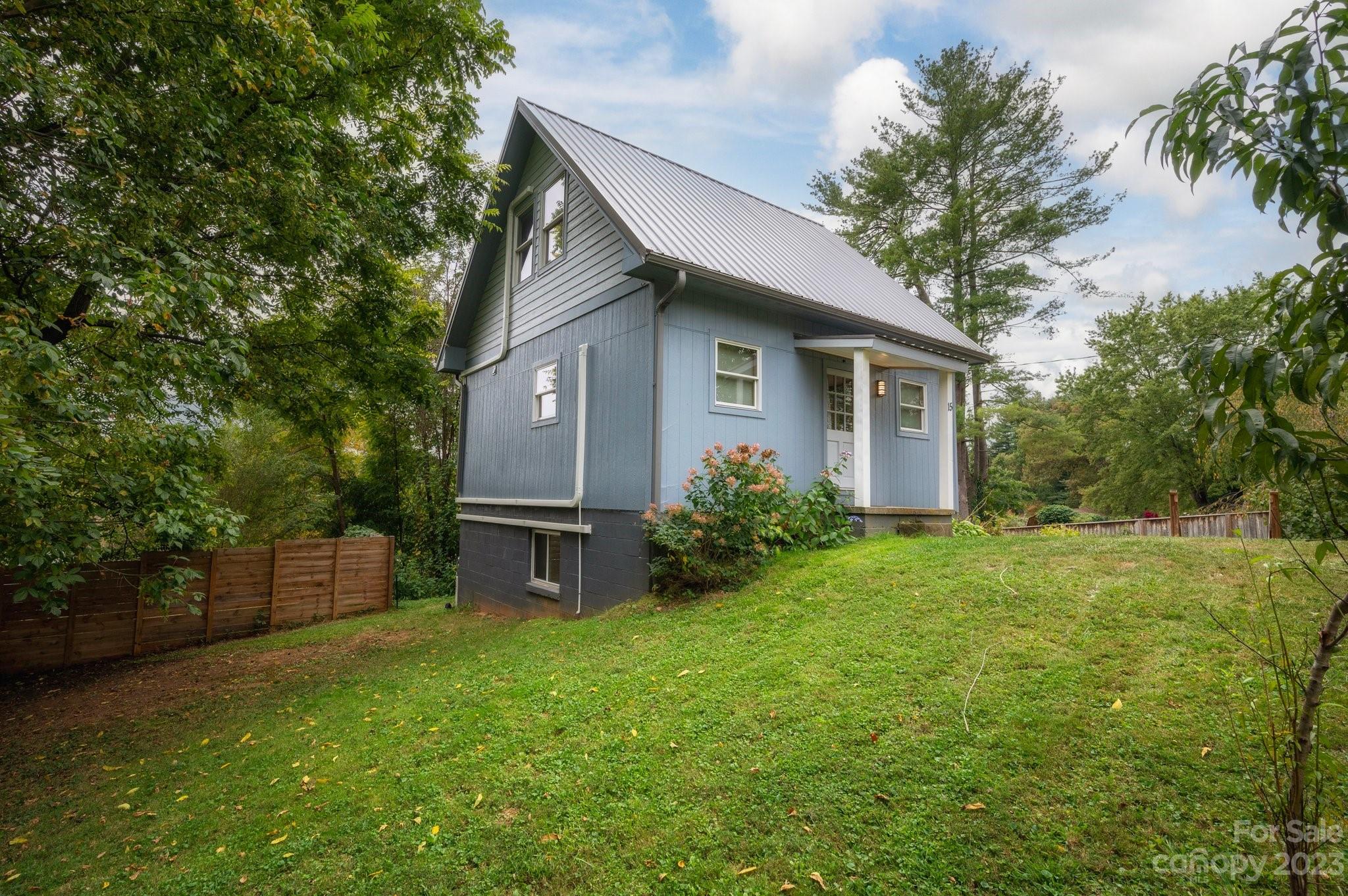 15 Merion Drive Asheville NC 28806