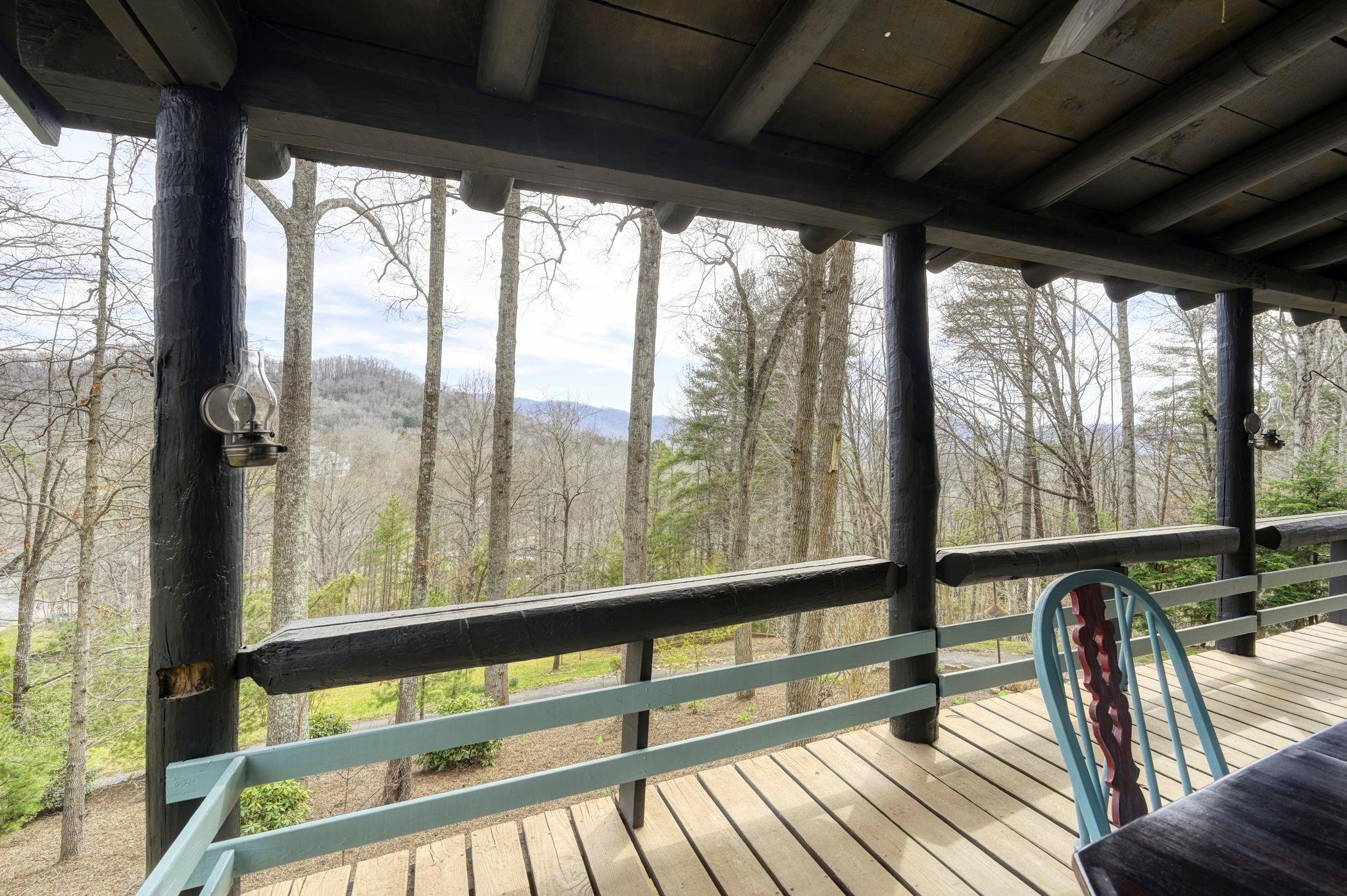 25 Dycus Drive Fairview NC 28730