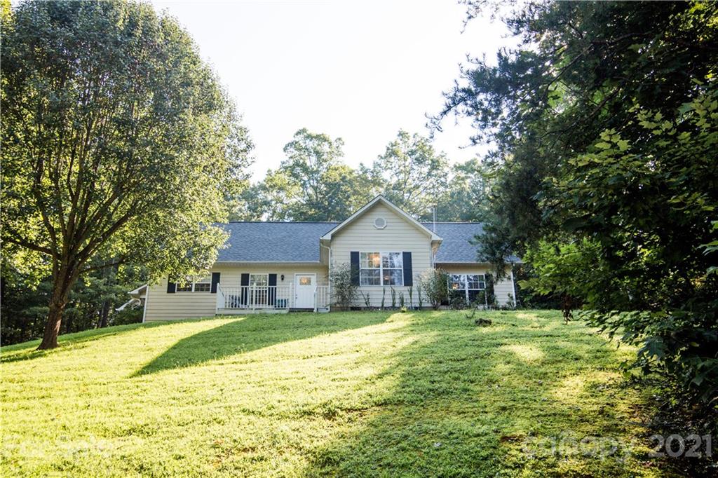 380 Deep Woods Drive Marion NC 28752