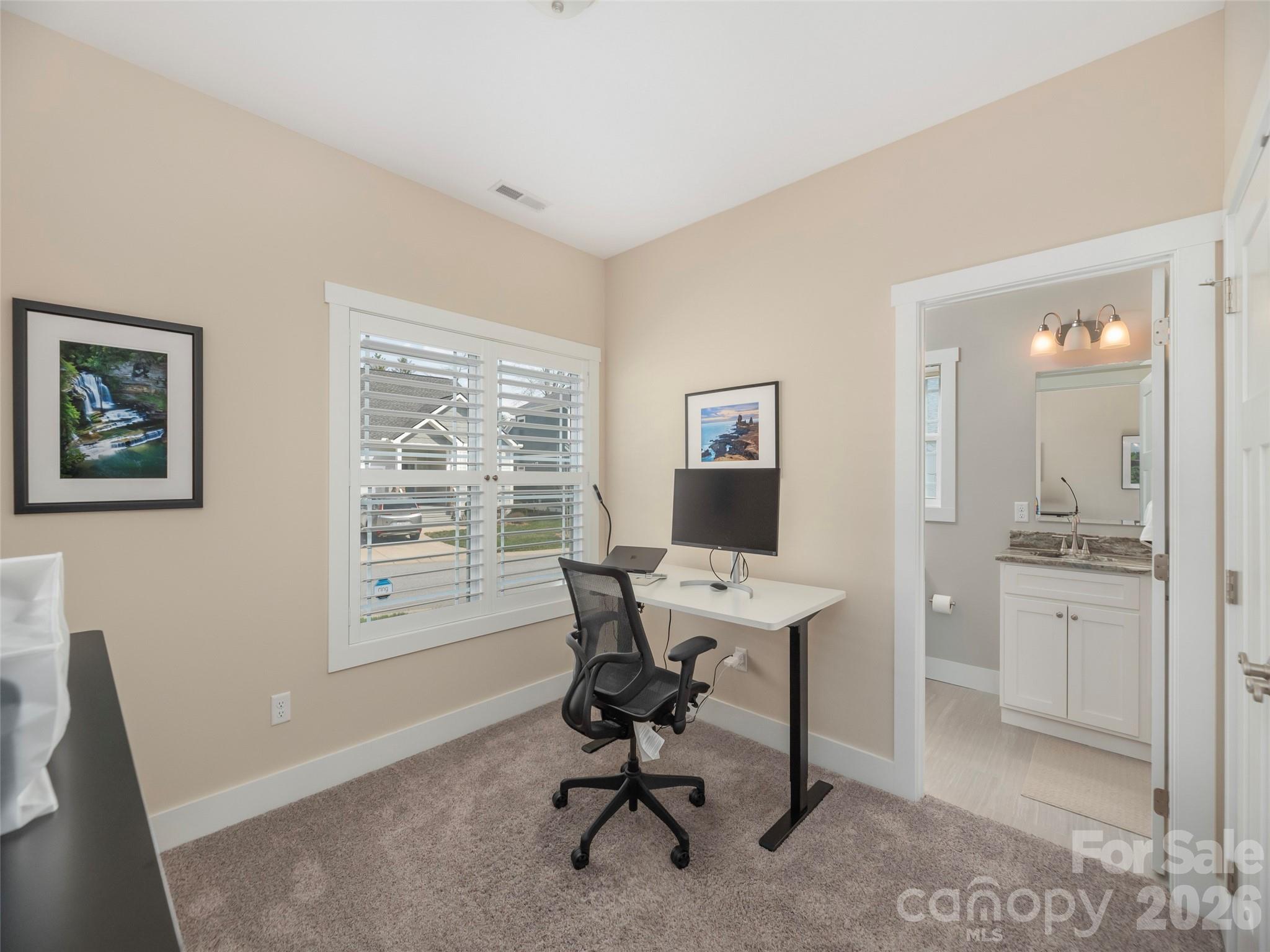 63 Leyland Circle Hendersonville NC 28792