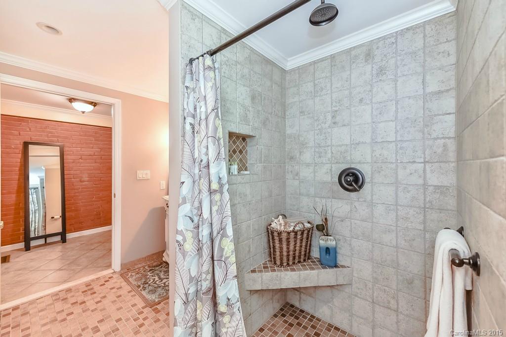 6029 Glenridge Road Charlotte NC 28211