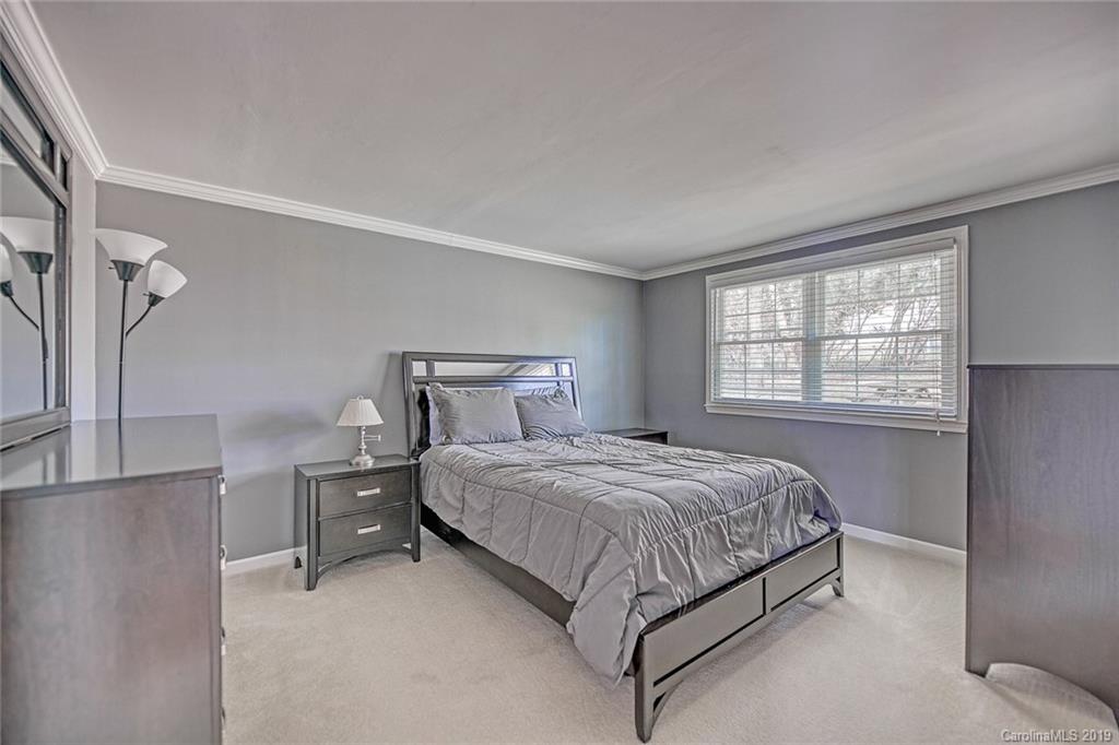 5909 Ryder Avenue Charlotte NC 28226