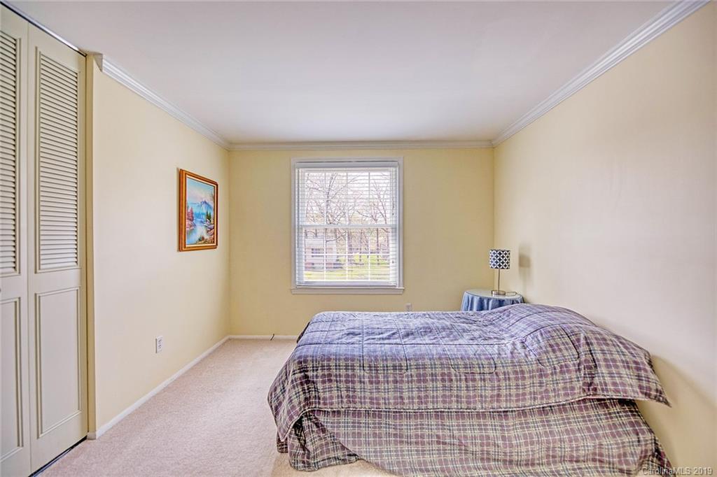 5909 Ryder Avenue Charlotte NC 28226