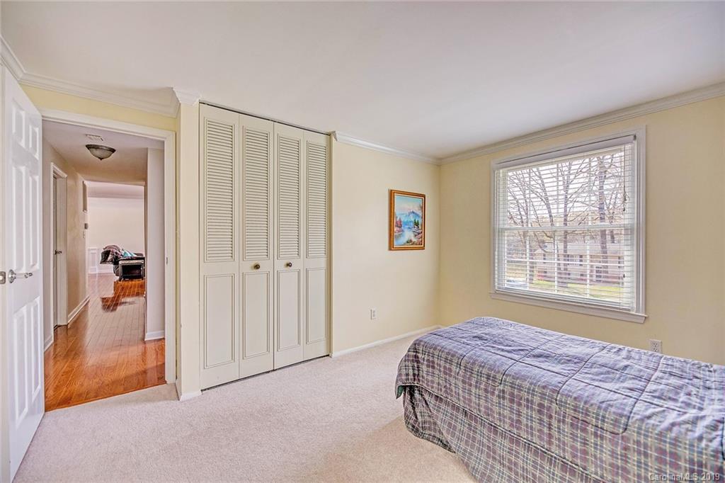 5909 Ryder Avenue Charlotte NC 28226