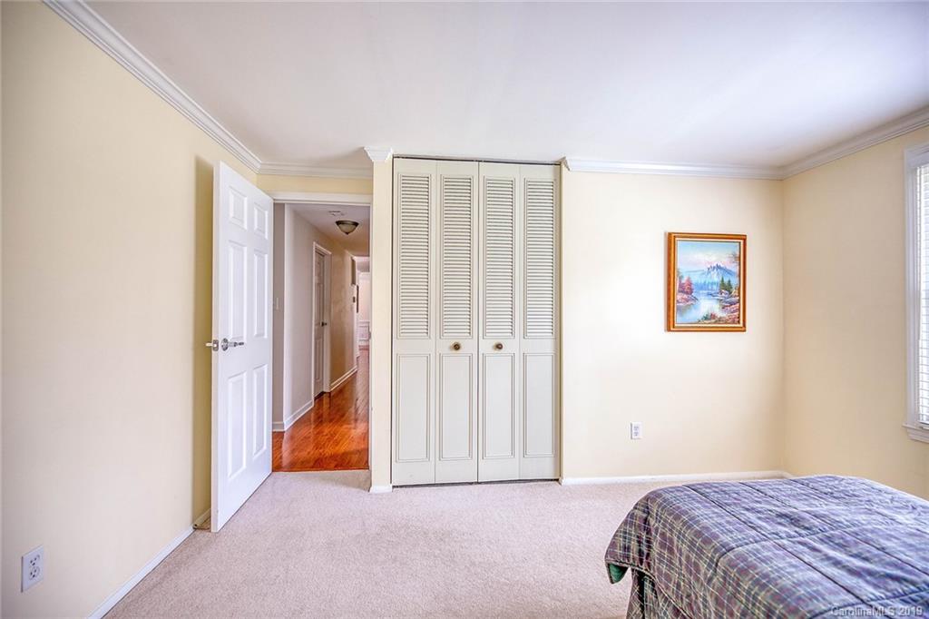 5909 Ryder Avenue Charlotte NC 28226