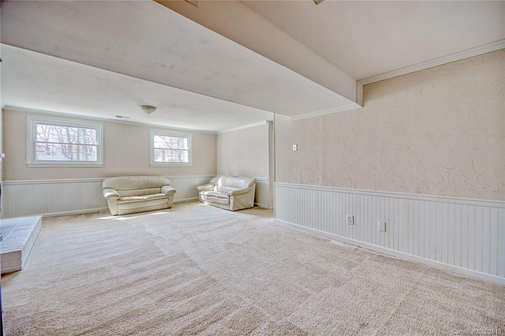 5909 Ryder Avenue Charlotte NC 28226