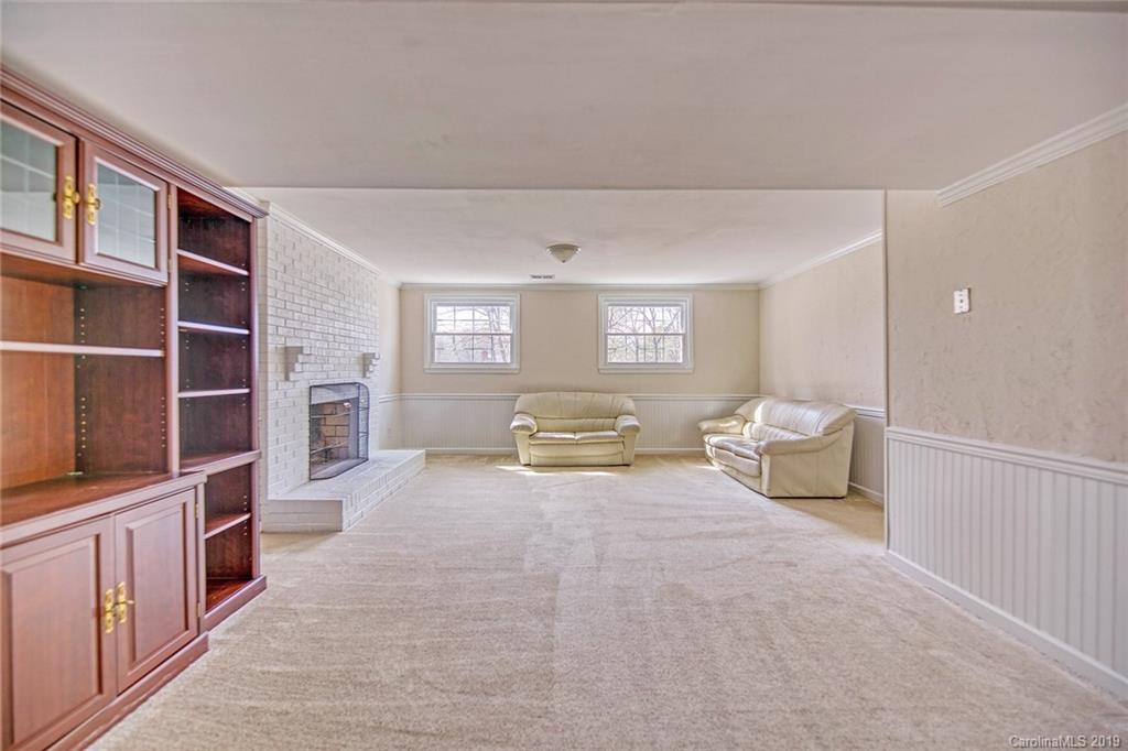 5909 Ryder Avenue Charlotte NC 28226