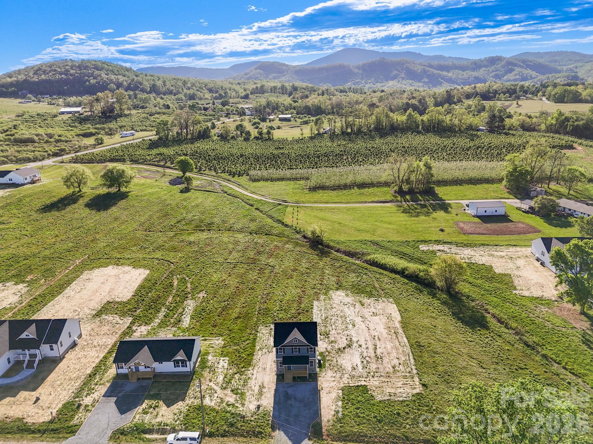 612 Beehive Road Hendersonville NC 28792