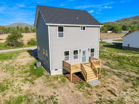 612 Beehive Road Hendersonville NC 28792