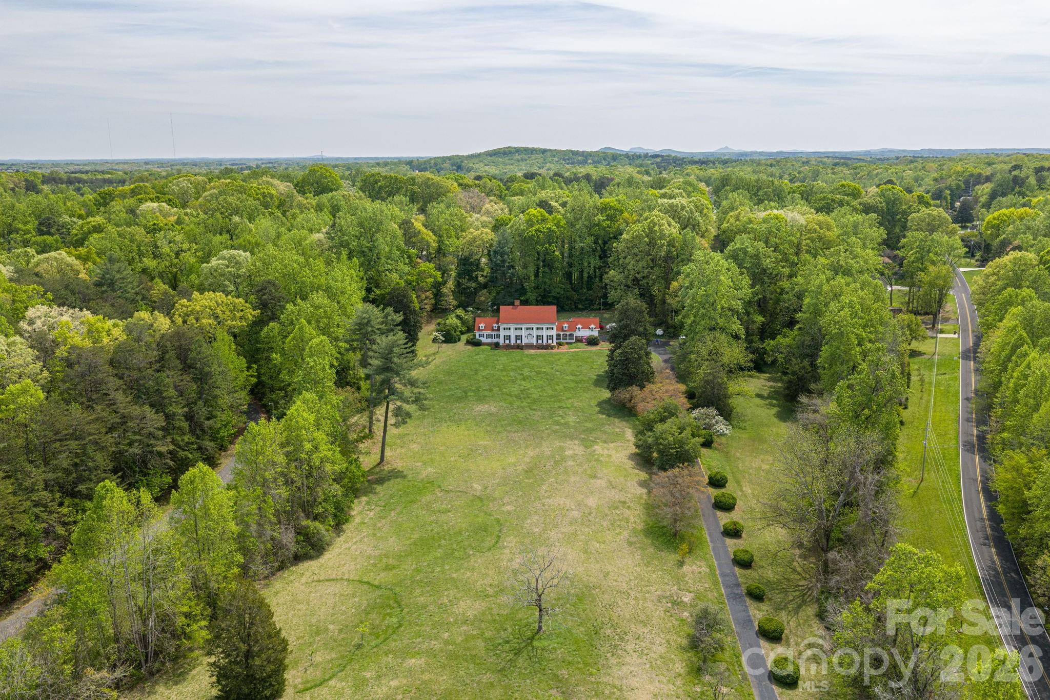 1233 General Hoke Drive Lincolnton NC 28092