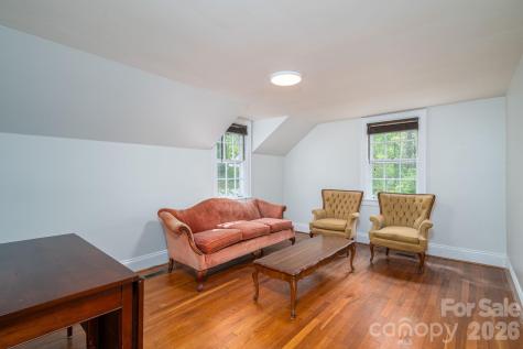 1233 General Hoke Drive Lincolnton NC 28092